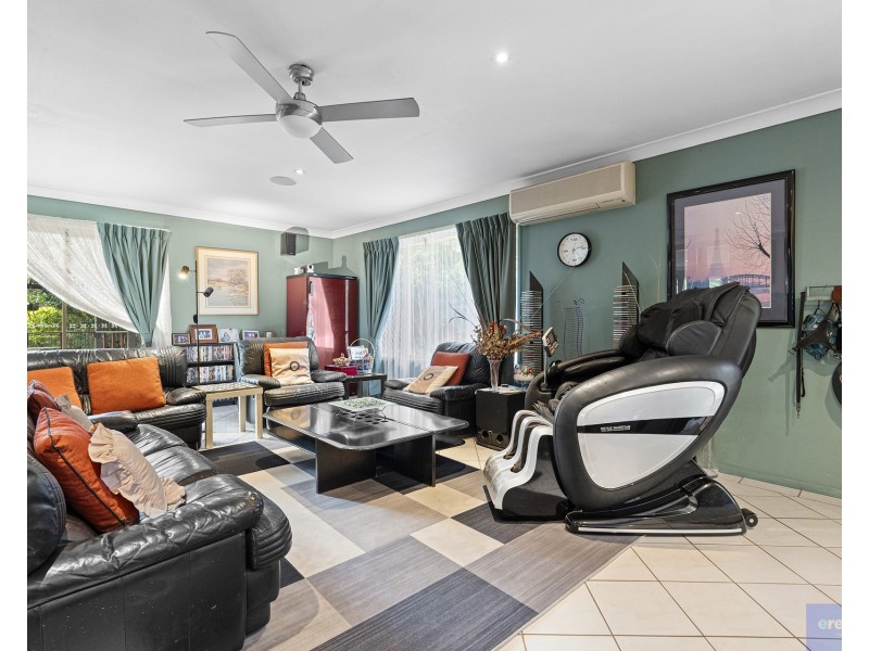 40 Leighton Drive, Edens Landing QLD 4207