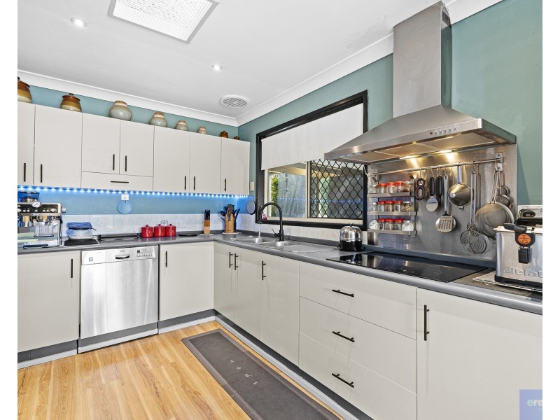 40 Leighton Drive, Edens Landing QLD 4207