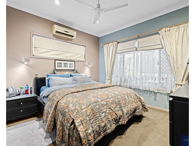 40 Leighton Drive, Edens Landing QLD 4207