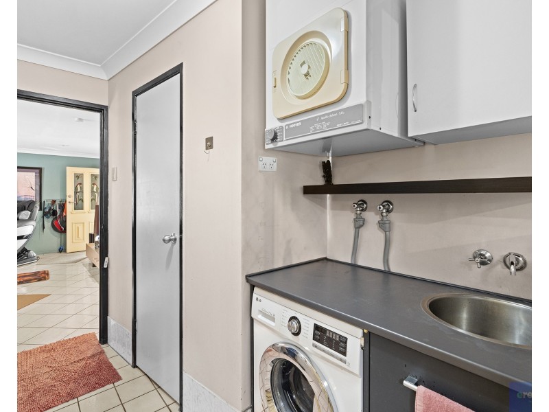 40 Leighton Drive, Edens Landing QLD 4207