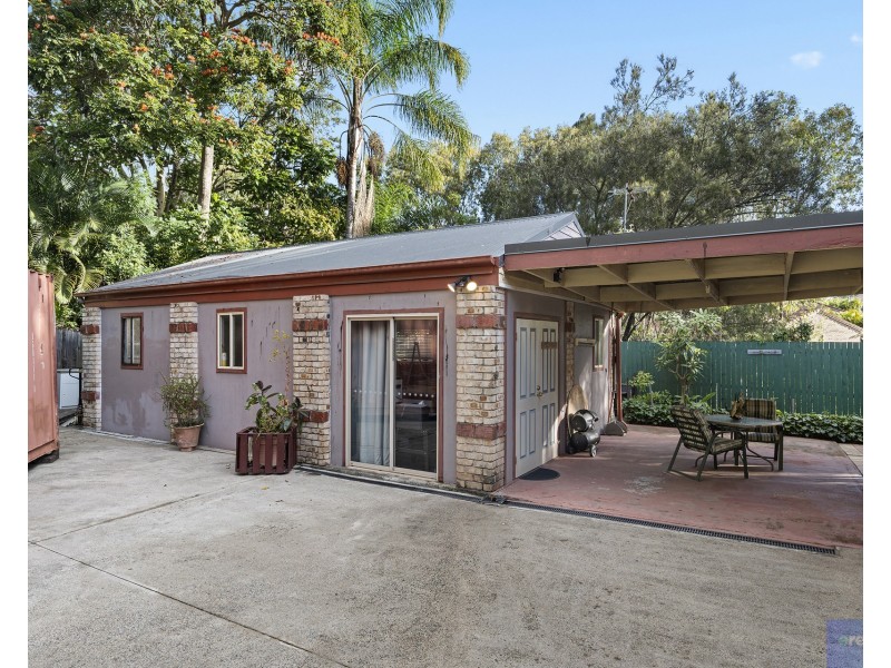 40 Leighton Drive, Edens Landing QLD 4207