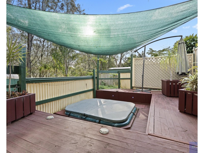 40 Leighton Drive, Edens Landing QLD 4207