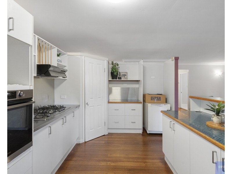 36 Kummara Road, Edens Landing QLD 4207