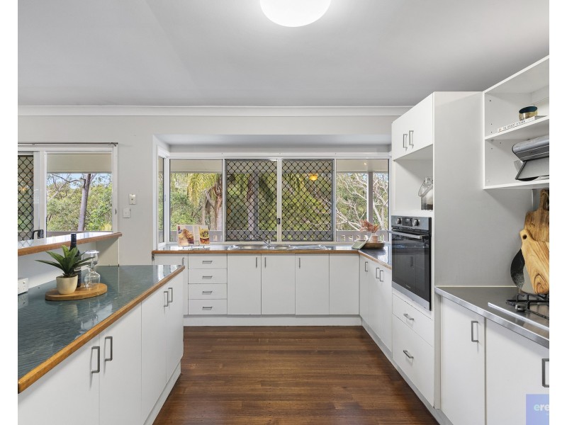 36 Kummara Road, Edens Landing QLD 4207