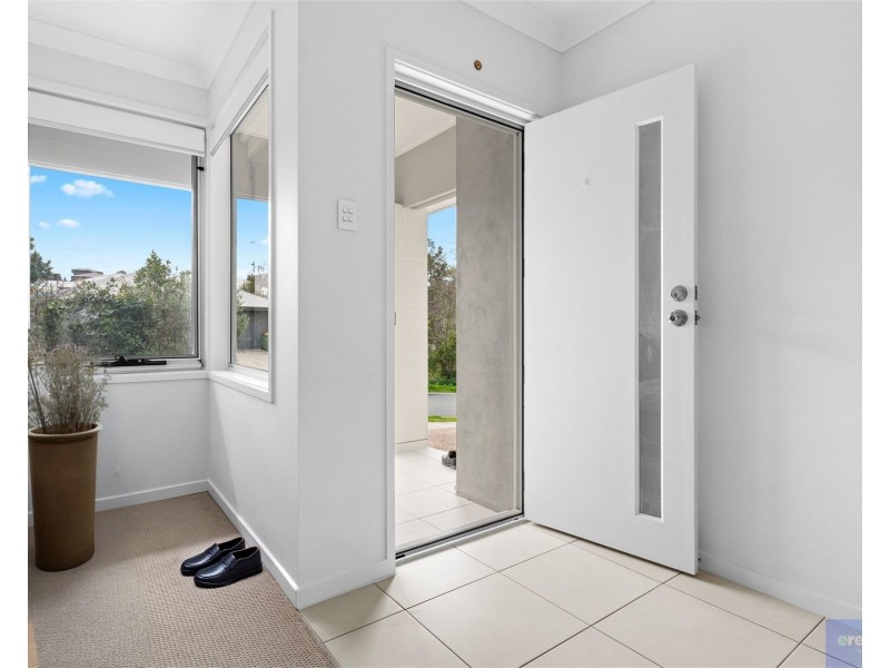 18 Eiger Street, Holmview QLD 4207