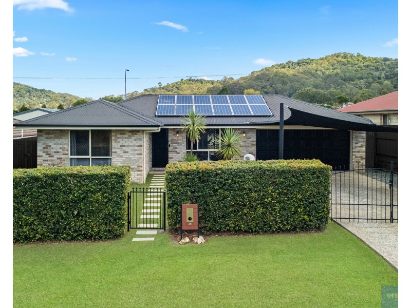 25 Lennon Drive, Windaroo QLD 4207