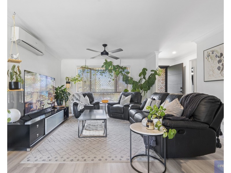 25 Lennon Drive, Windaroo QLD 4207