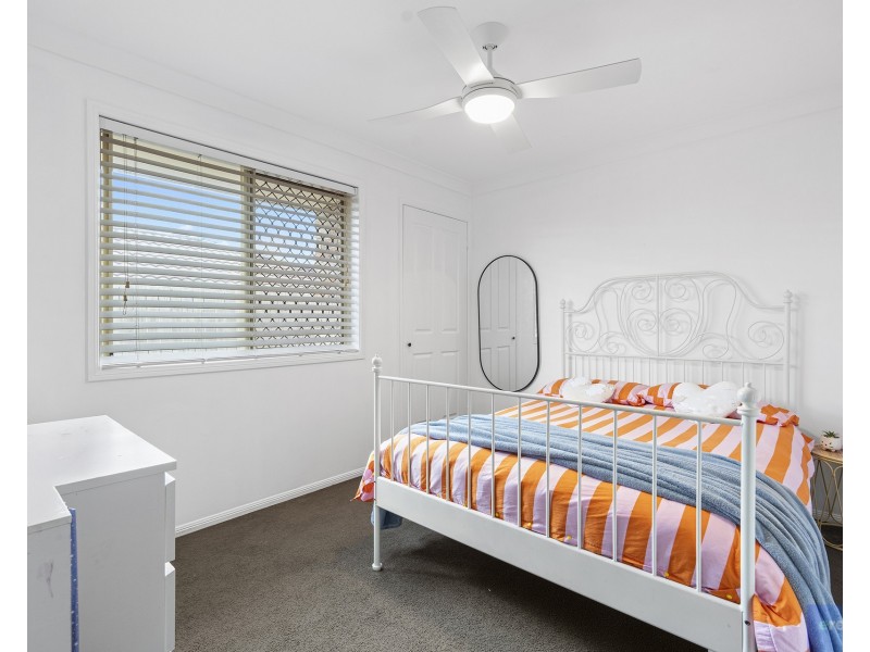 25 Lennon Drive, Windaroo QLD 4207