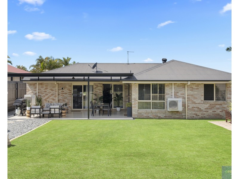 25 Lennon Drive, Windaroo QLD 4207