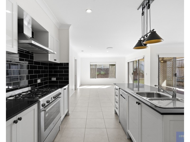 20 Meander Circuit, Holmview QLD 4207