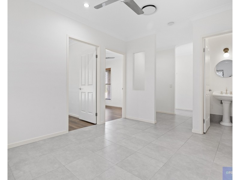 20 Meander Circuit, Holmview QLD 4207