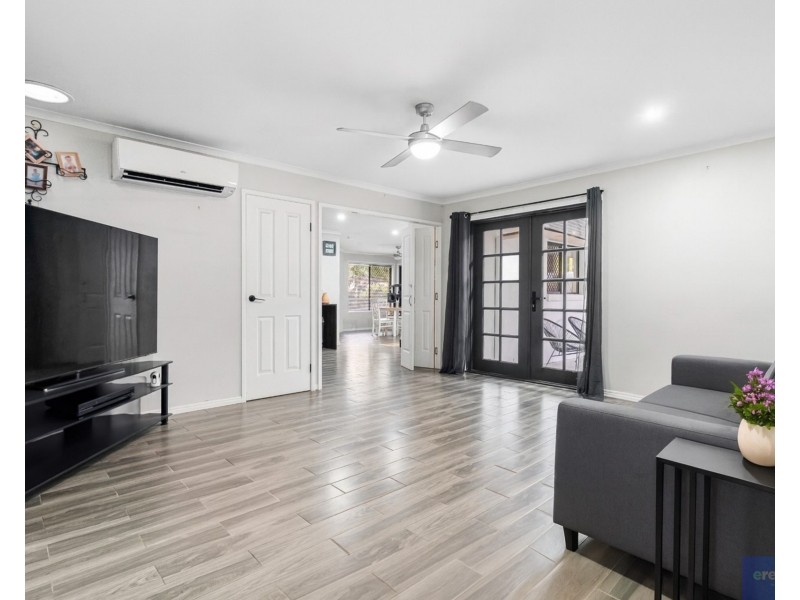 13 Jonath Court, Edens Landing QLD 4207