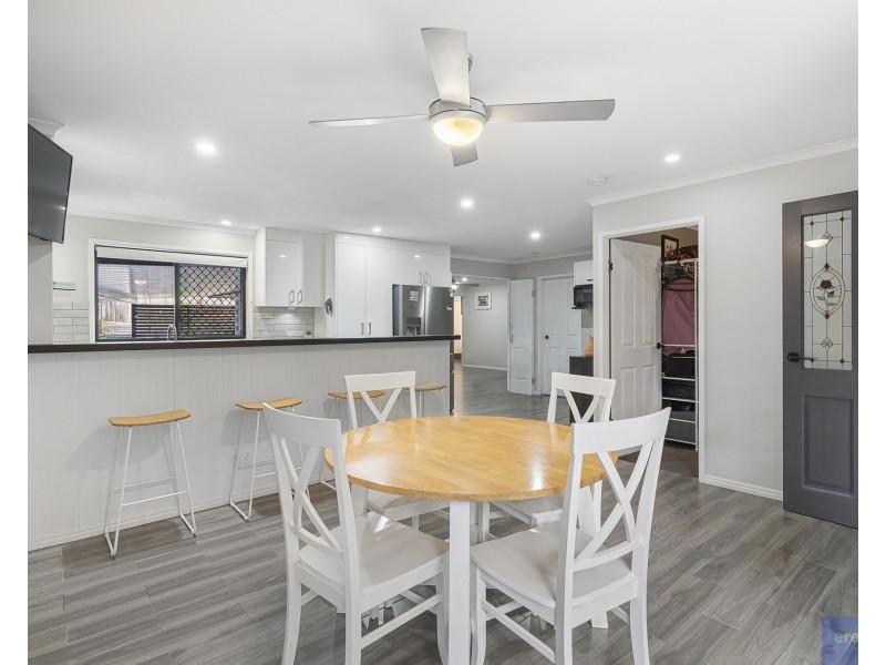 13 Jonath Court, Edens Landing QLD 4207