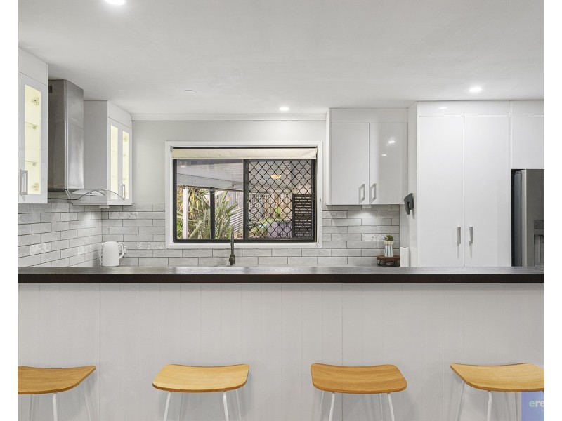 13 Jonath Court, Edens Landing QLD 4207