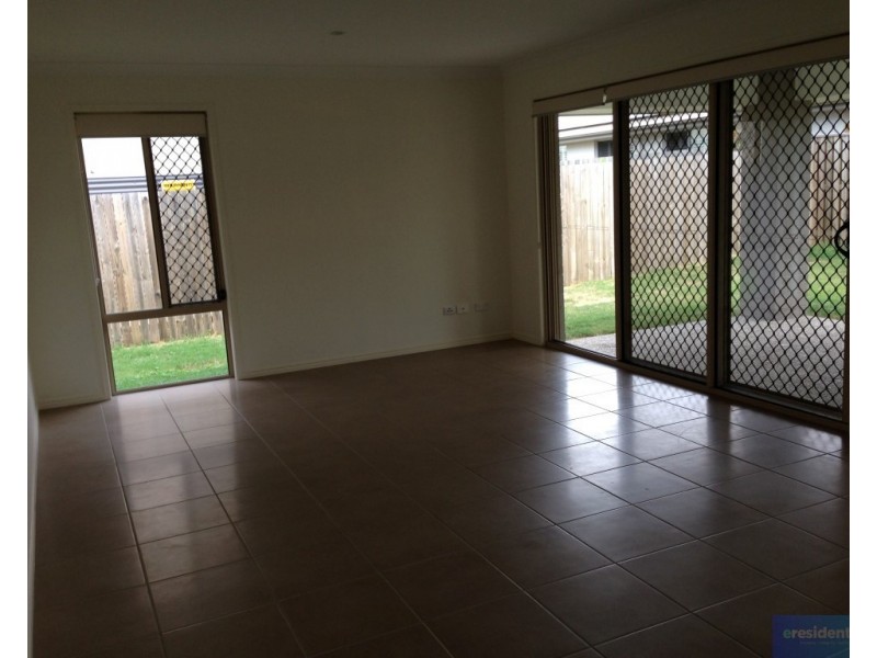 34 Foxwood Circuit, Wakerley QLD 4154