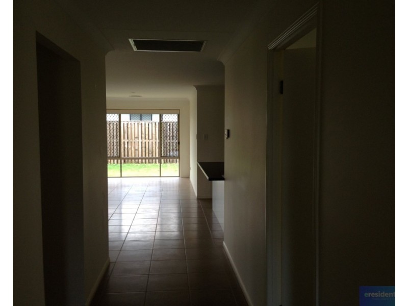 34 Foxwood Circuit, Wakerley QLD 4154