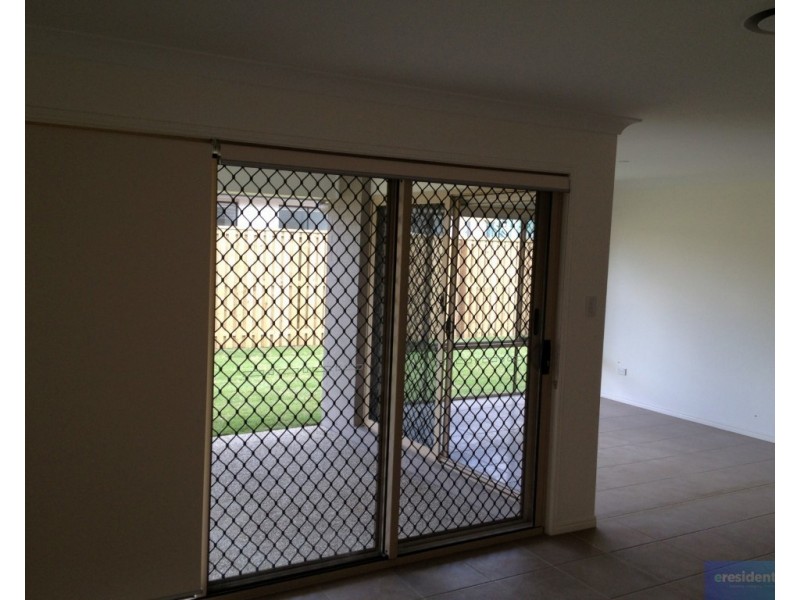34 Foxwood Circuit, Wakerley QLD 4154