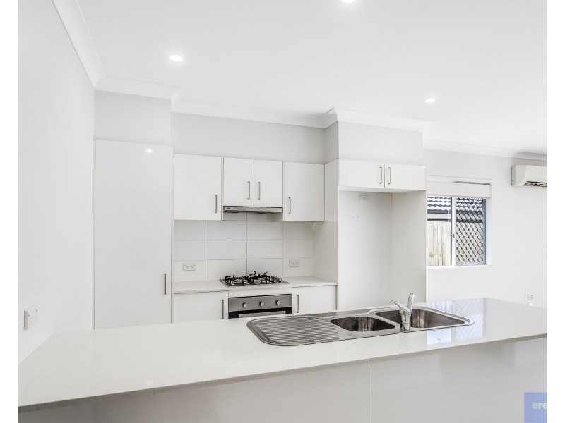 9 Mount Pleasant Street, Park Ridge QLD 4125
