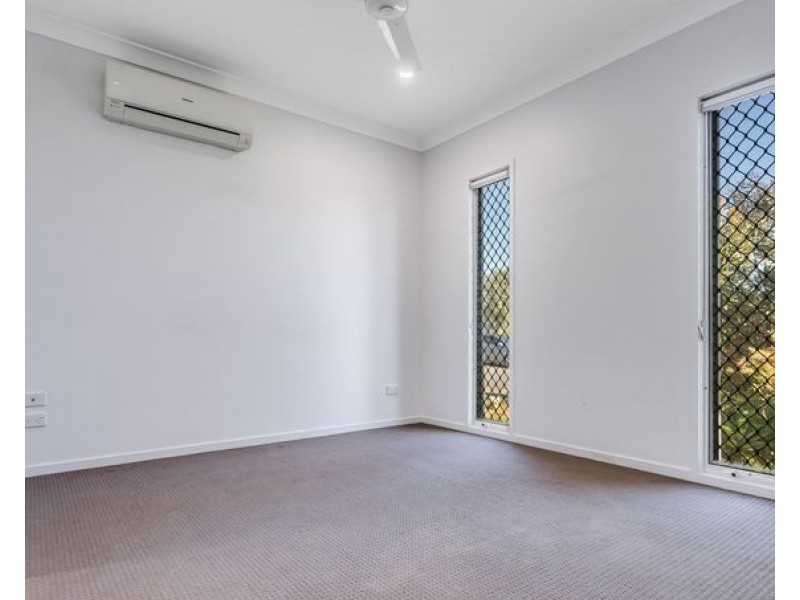 9 Mount Pleasant Street, Park Ridge QLD 4125