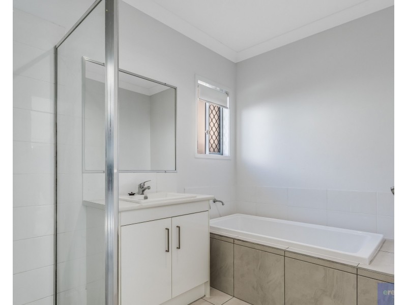 9 Mount Pleasant Street, Park Ridge QLD 4125