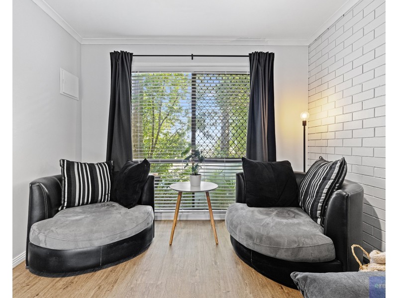 9/2 Guinevere Court, Bethania QLD 4205