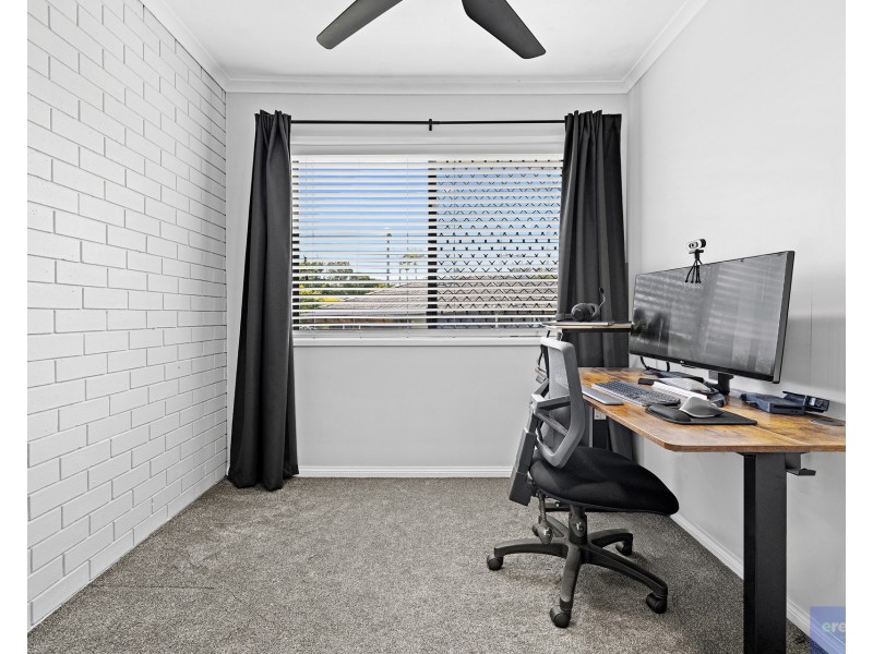 9/2 Guinevere Court, Bethania QLD 4205