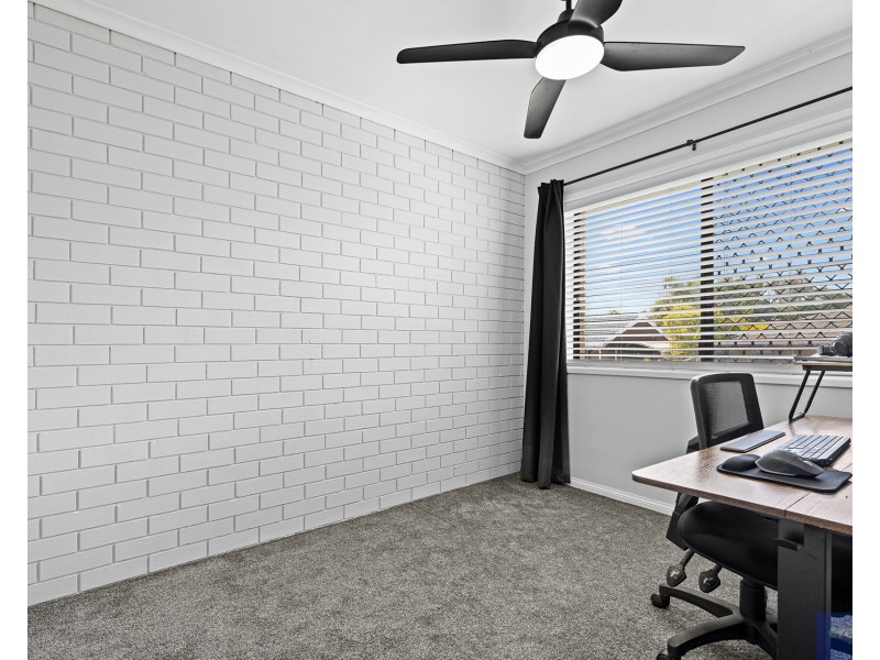 9/2 Guinevere Court, Bethania QLD 4205