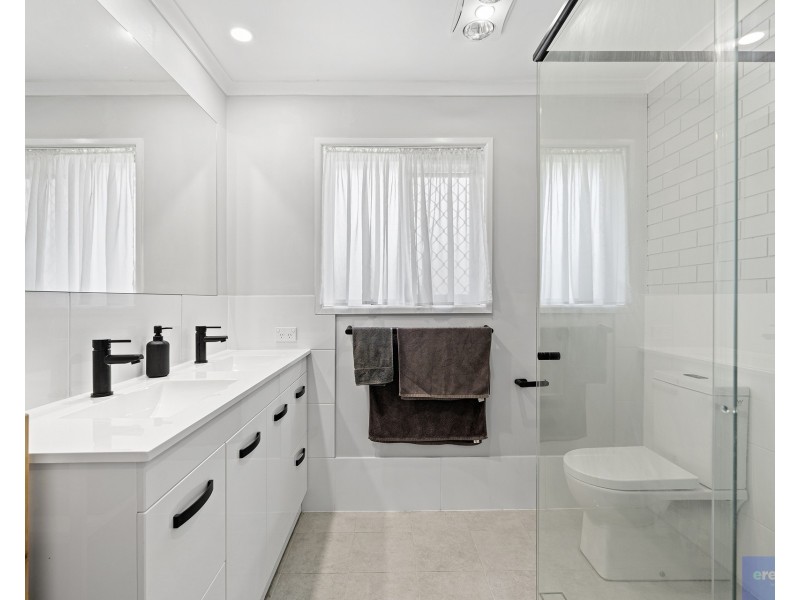 9/2 Guinevere Court, Bethania QLD 4205