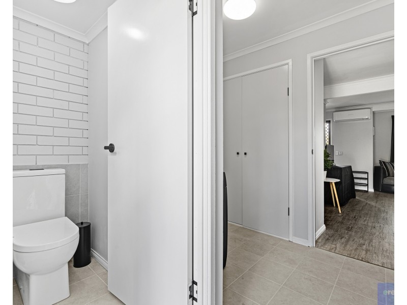 9/2 Guinevere Court, Bethania QLD 4205