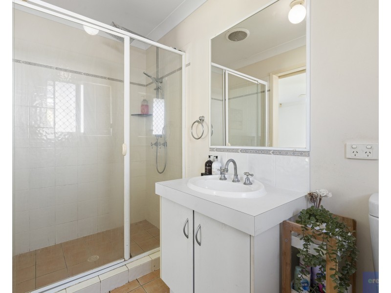 2 Deiter Court, Edens Landing QLD 4207