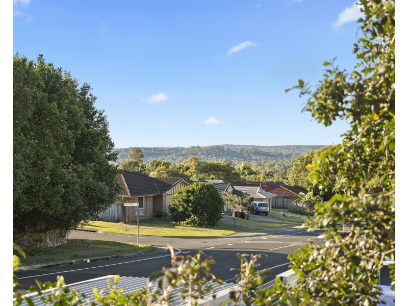 2 Deiter Court, Edens Landing QLD 4207