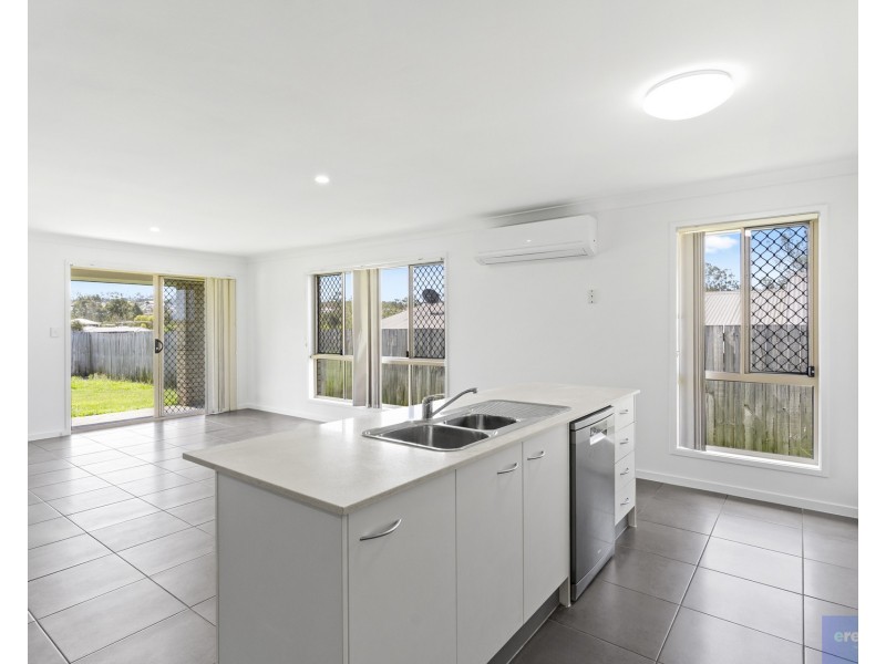 4 Rothbury Avenue, Holmview QLD 4207