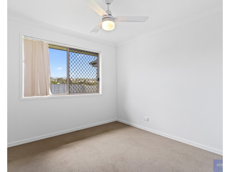 4 Rothbury Avenue, Holmview QLD 4207