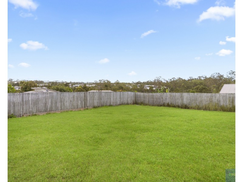 4 Rothbury Avenue, Holmview QLD 4207