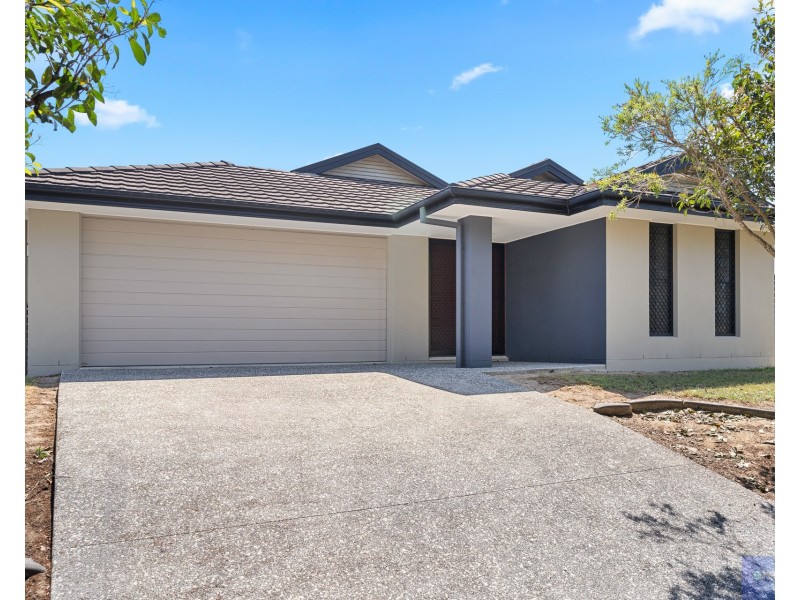 6 Stoneleigh Way, Holmview QLD 4207