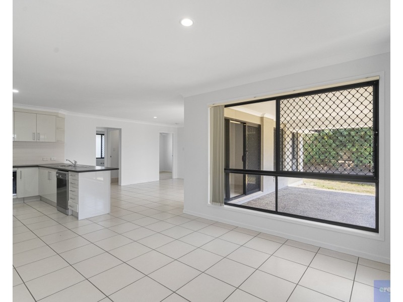 6 Stoneleigh Way, Holmview QLD 4207