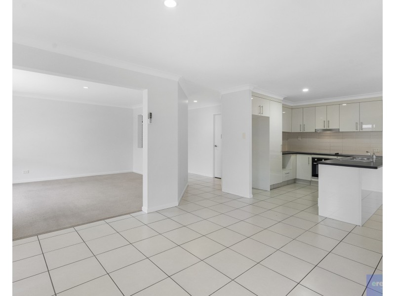 6 Stoneleigh Way, Holmview QLD 4207