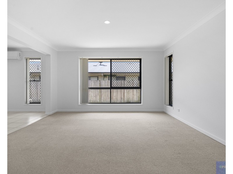 6 Stoneleigh Way, Holmview QLD 4207