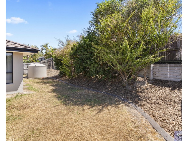 6 Stoneleigh Way, Holmview QLD 4207