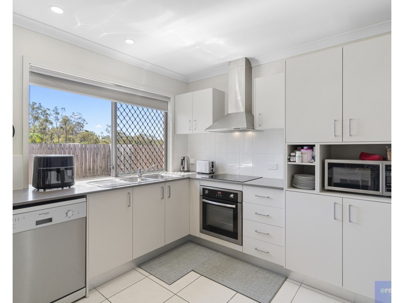 15 Kanimbla Street, Holmview QLD 4207