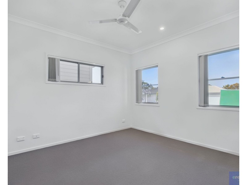 18  Raven Court, Park Ridge QLD 4125