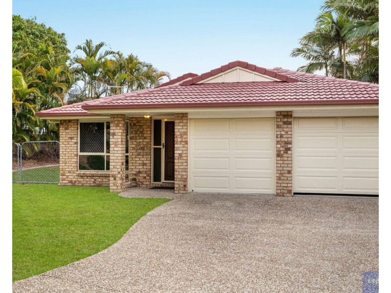 16 Tavuzzi Terrace, Edens Landing QLD 4207