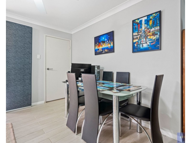 16 Tavuzzi Terrace, Edens Landing QLD 4207