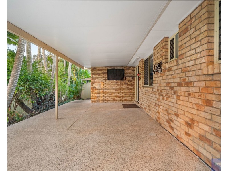 16 Tavuzzi Terrace, Edens Landing QLD 4207