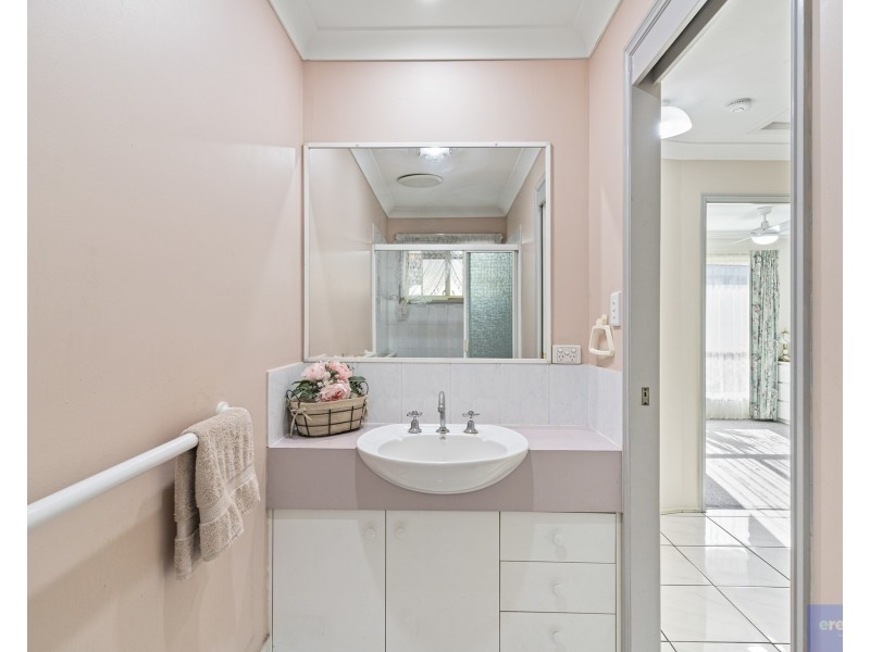 10 Roebuck Avenue, Eagleby QLD 4207