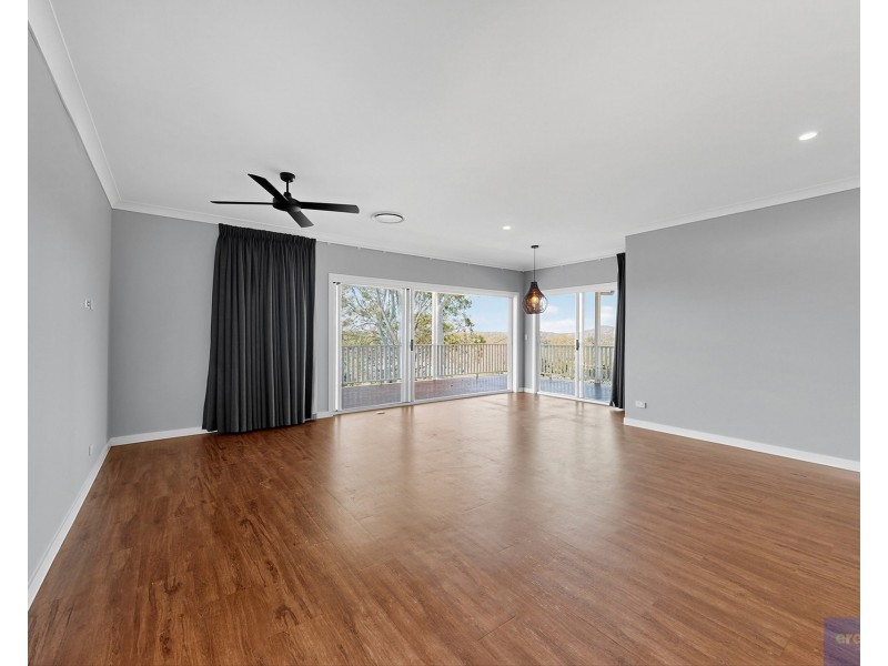 18 Jarvis Street, Holmview QLD 4207