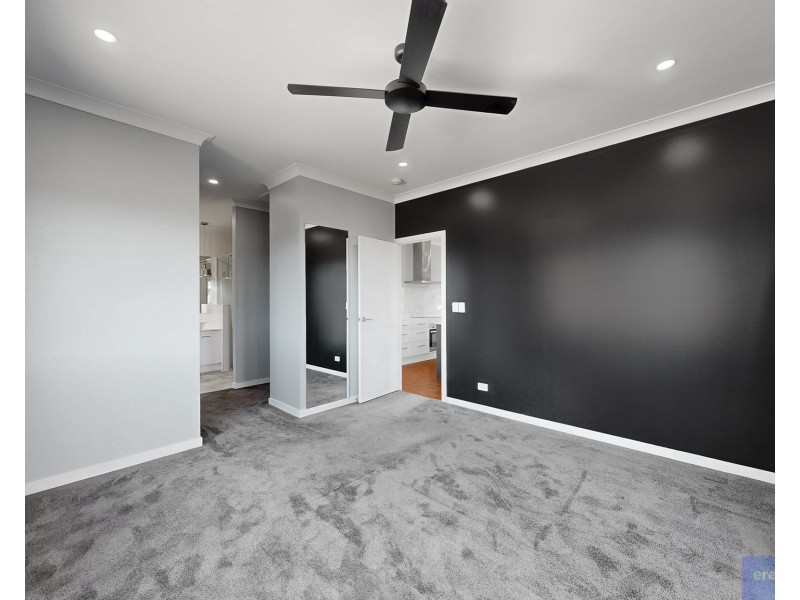 18 Jarvis Street, Holmview QLD 4207