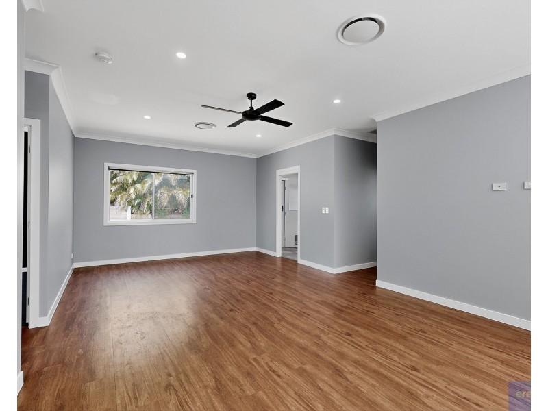 18 Jarvis Street, Holmview QLD 4207