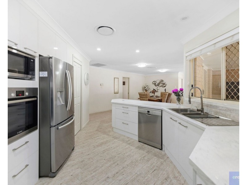 4 Silverash Street, Oxenford QLD 4210