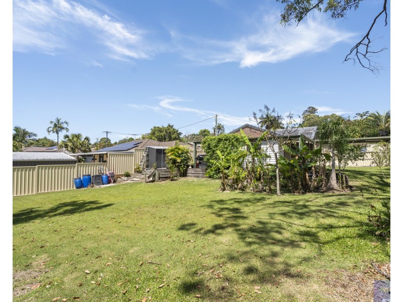 9 Natone Court, Edens Landing QLD 4207
